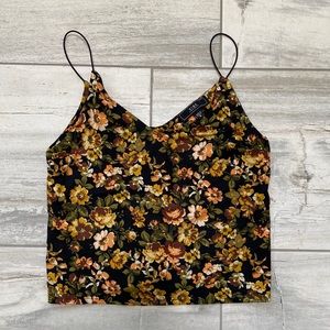 Vibe Sportswear Women’s Flower Pattern Crop Tank Size S